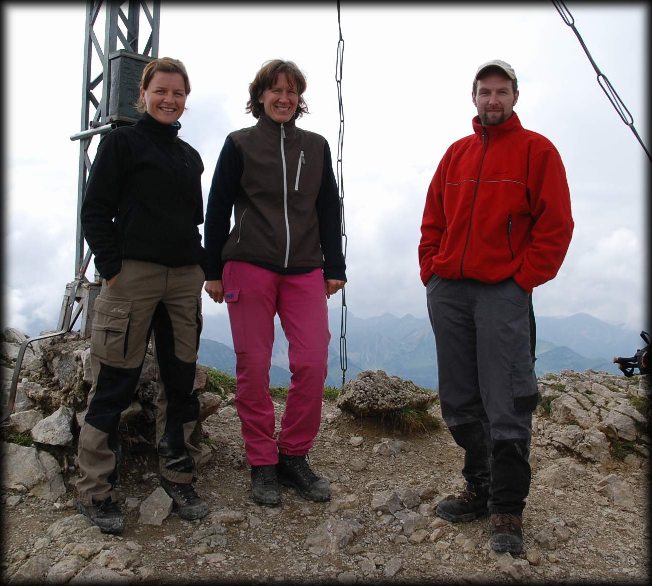 Elisabeth, Astrid & Stein Roar